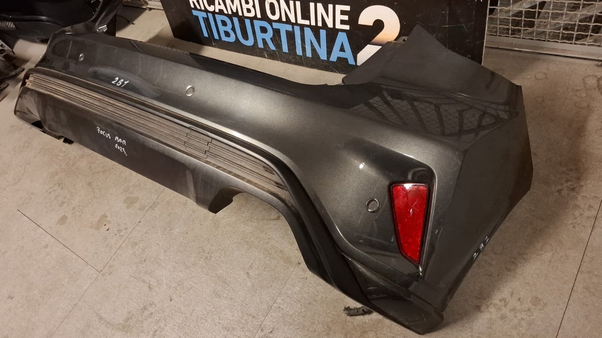 Paraurti posteriore Ford focus berlina st line jx7b-17906-a1 anno 2023 vedi foto