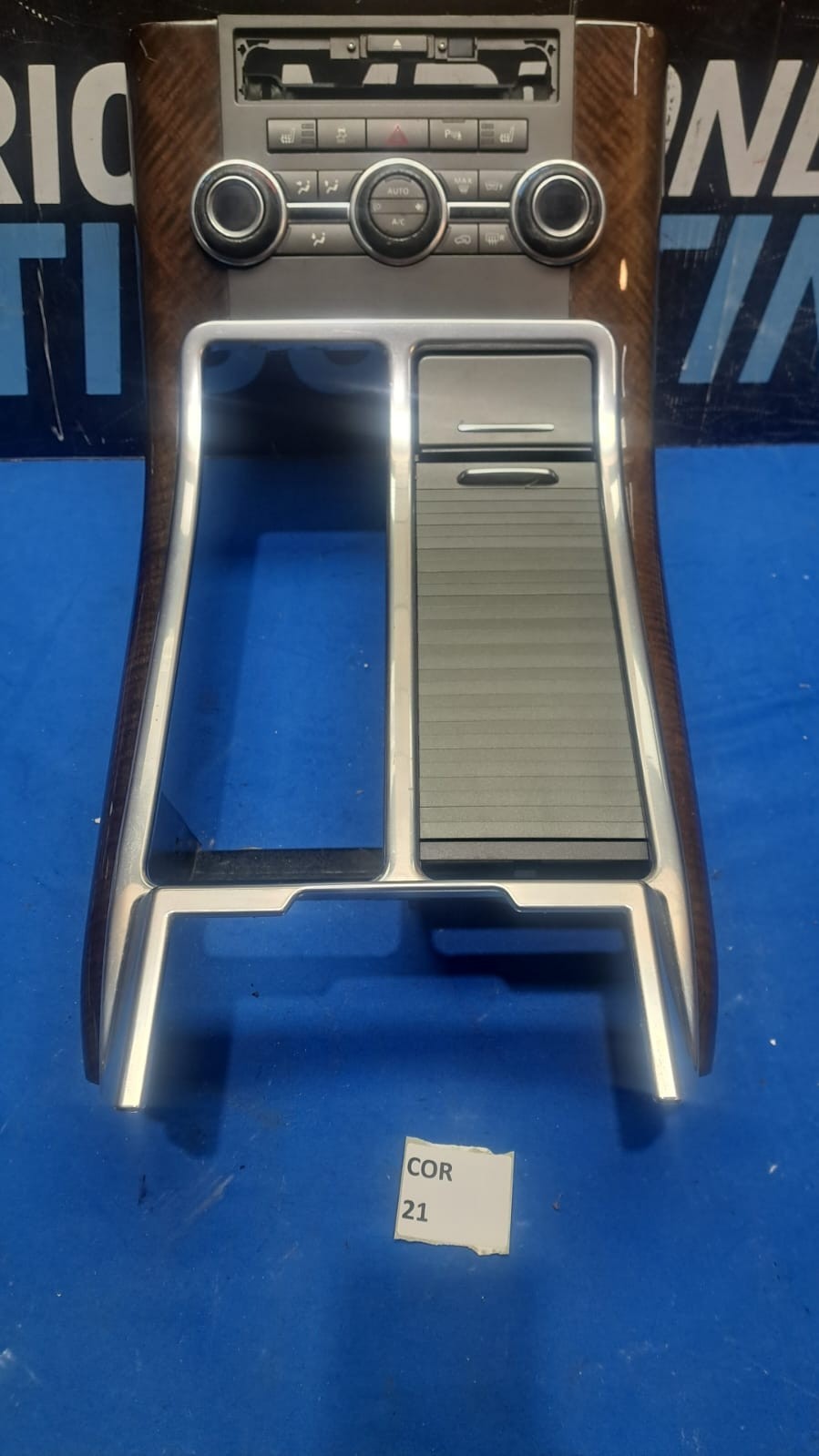 Cor 21 cornice consol tunnel centrale Range Rover sport dal 2010 in poi