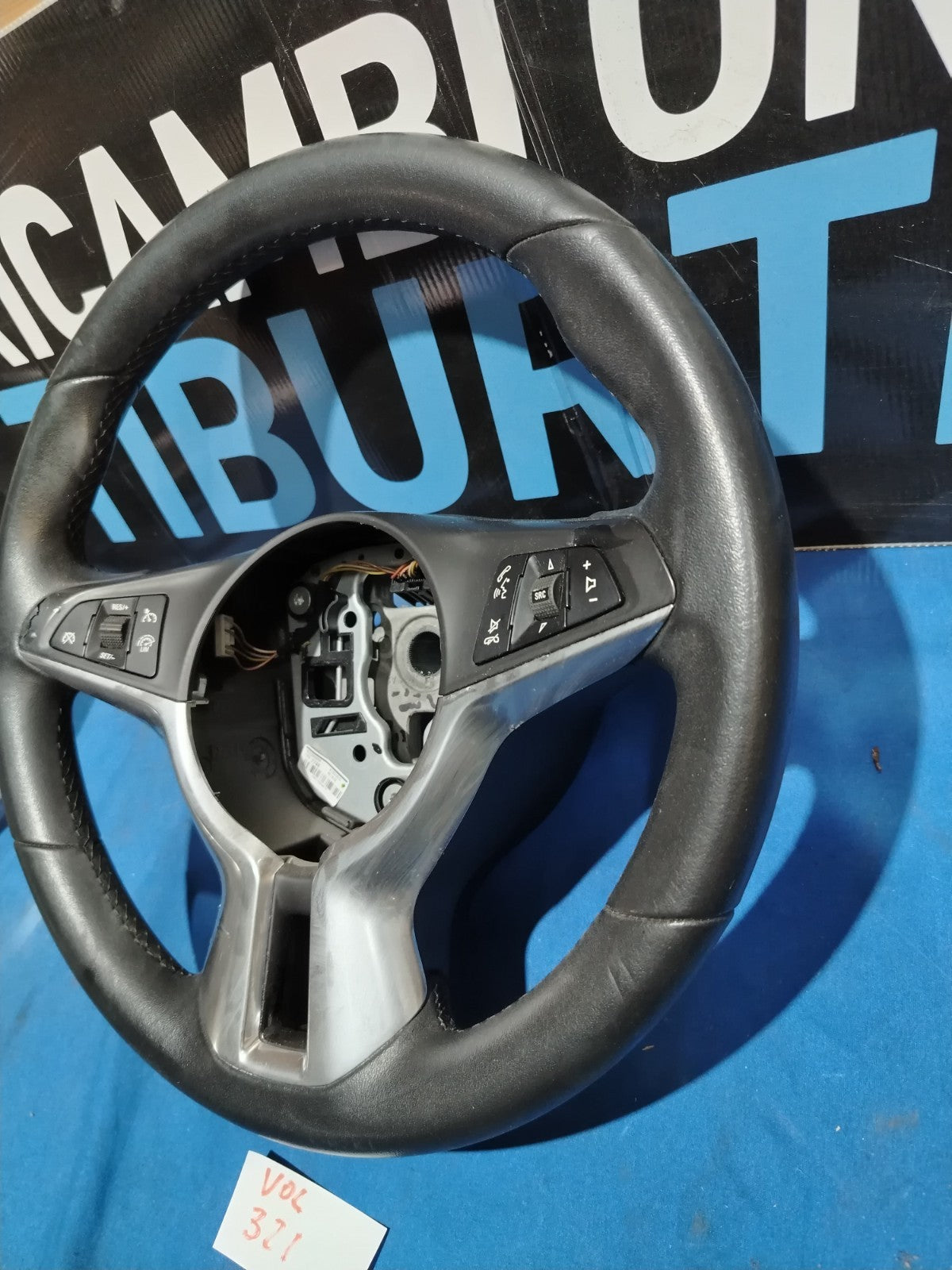 Vol 321 - Volante Opel Adam con comandi