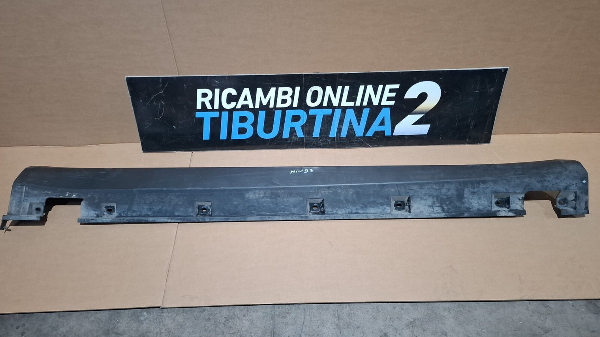 Minigonna Destra Mercedes ml cod a1646900840 anno 2006 Min93
