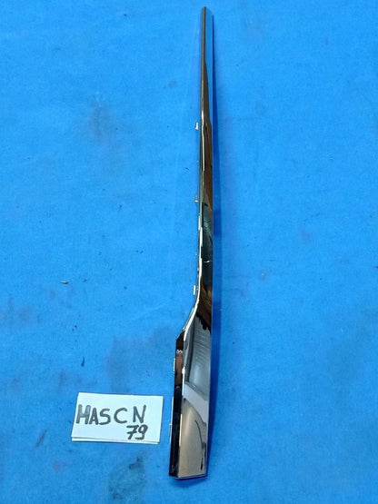 Masc N 79 - Modanatura paraurti nuova anteriore destra Volkswagen Passat B8