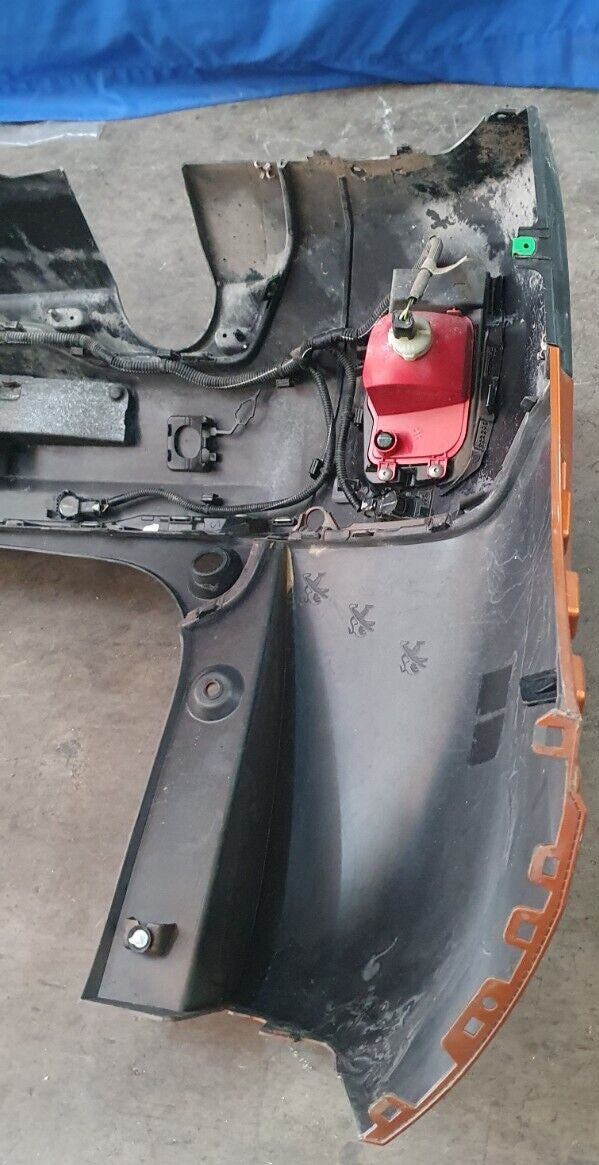 Paraurti posteriore Peugeot 2008 9827298080 dal 2019