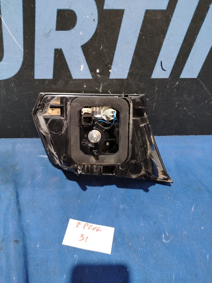 F Peu 31 - Fanale posteriore stop Peugeot 3008 interno destro 2016 9810477780