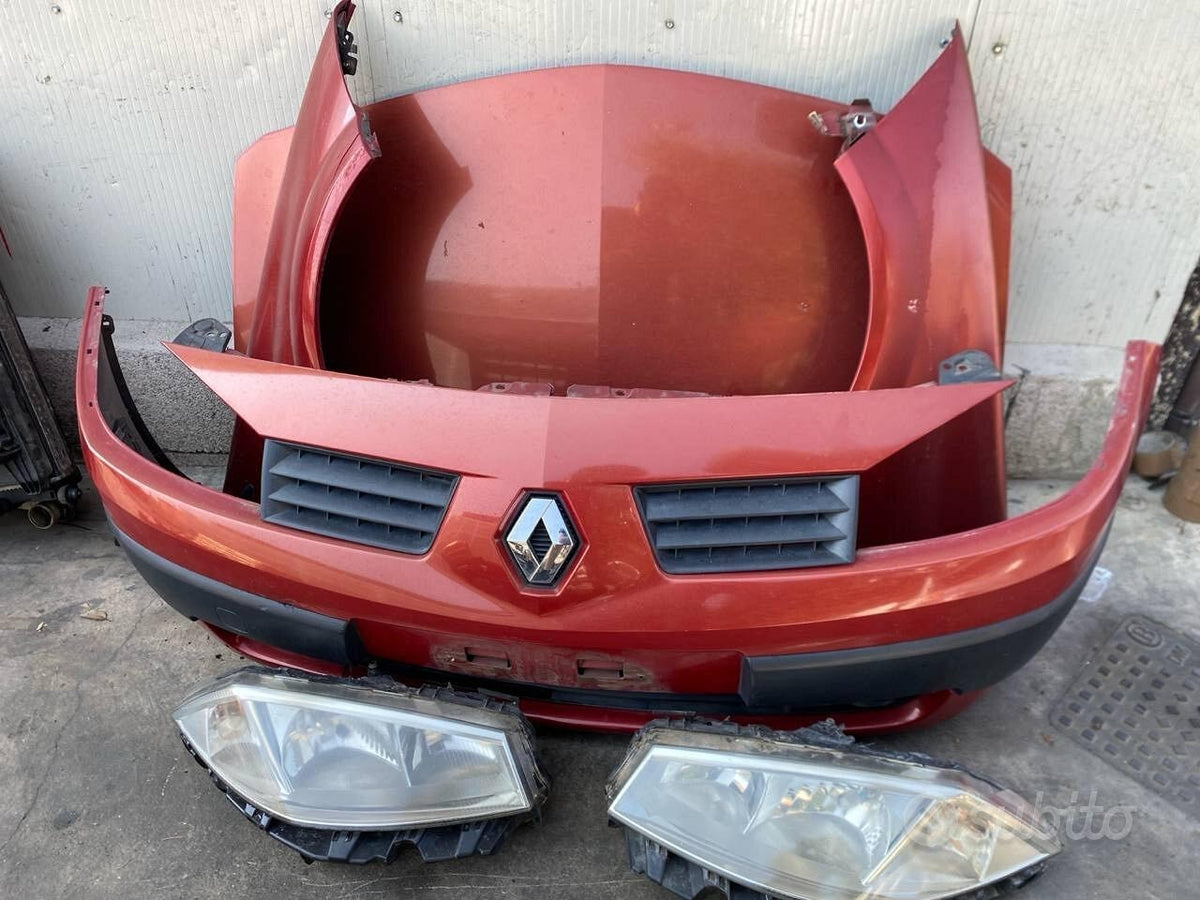 Muso completo musata Renault Megane 1998 2003 1.5D parafango destro da riparare