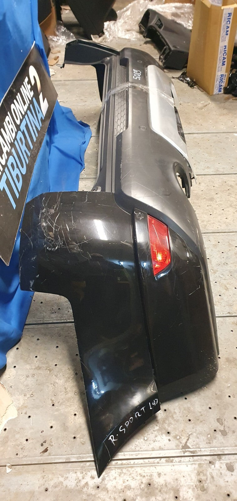 Paraurti Posteriore Range Rover Sport dal 2014 con sensori parcheggio