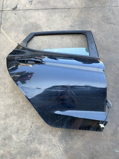 Porta posteriore destra Ford Fiesta dal 2017 con difetto