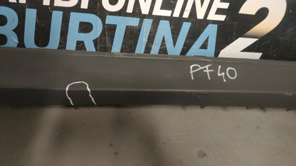 paraurti posteriore centrale  Opel Vivaro 2006-2014 piccolo spacco PF 40