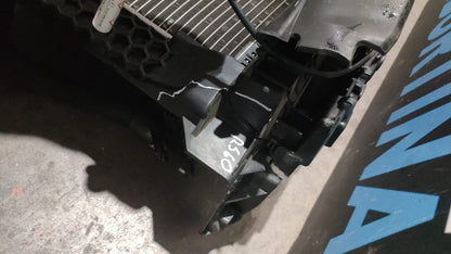 Kit radiatori Peugeot 208 13 19 1.2 tbz aspirato con calandra spaccata