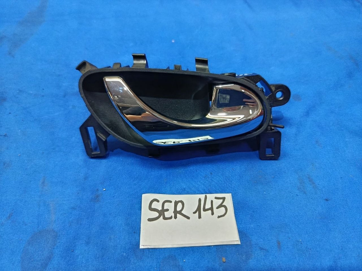 Ser 143 - Maniglia interna Anteriore e posteriore destra Nissan Qashqai J11