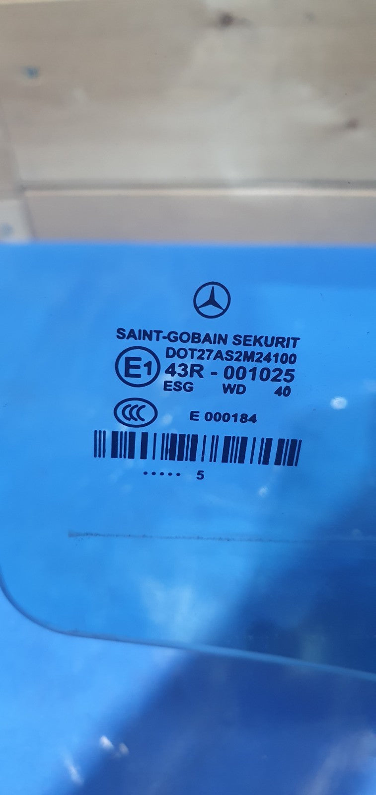 Fin 165 - Finestrino vetro scendente posteriore destro Mercedes Benz classe E