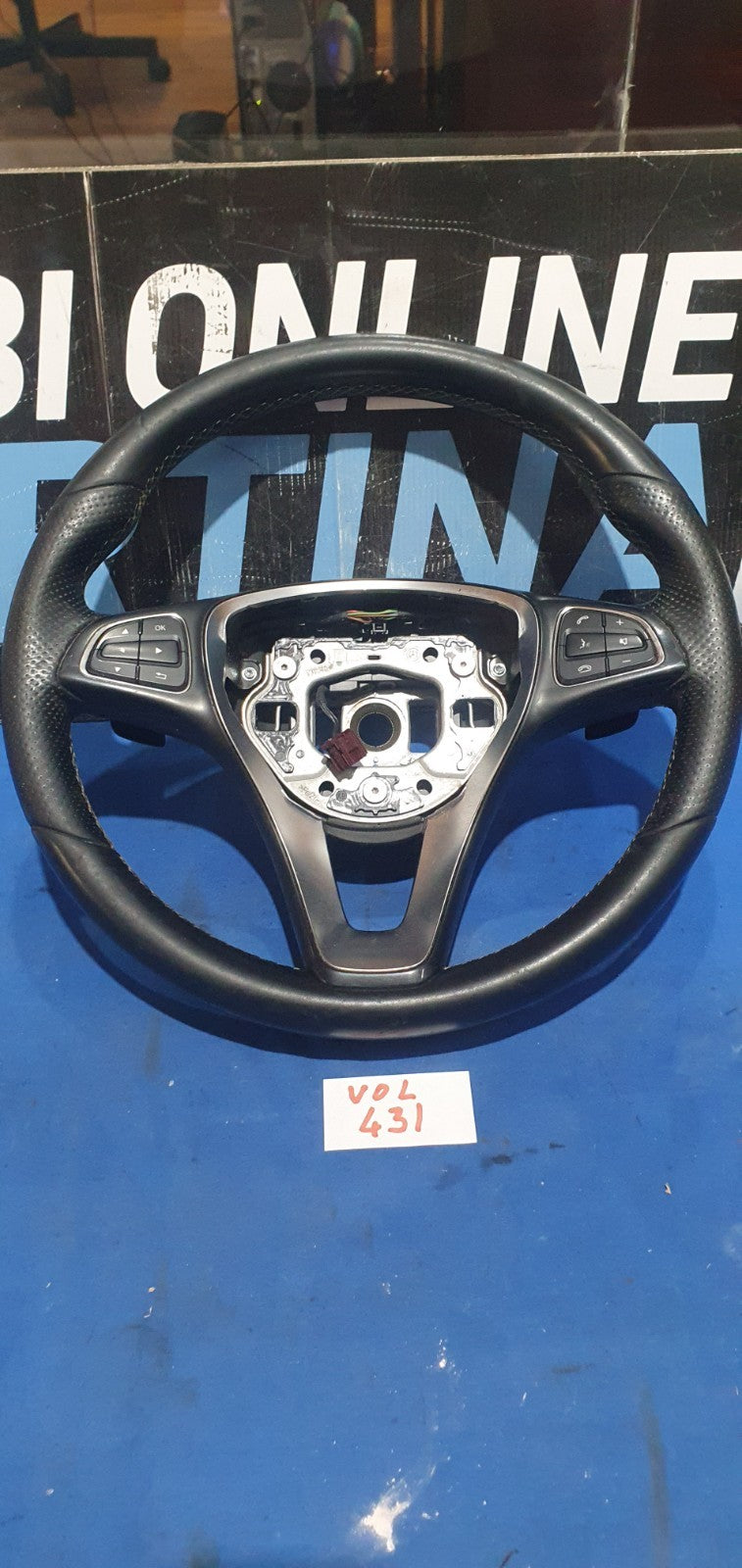 Vol 431 - Volante Mercedes Classe B W246 con palette A2464603603 270910