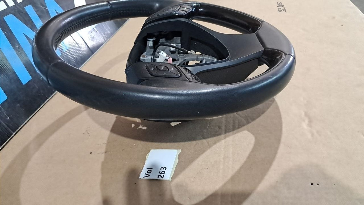 Vol 263 volante Toyota c-hr originale dal 2023