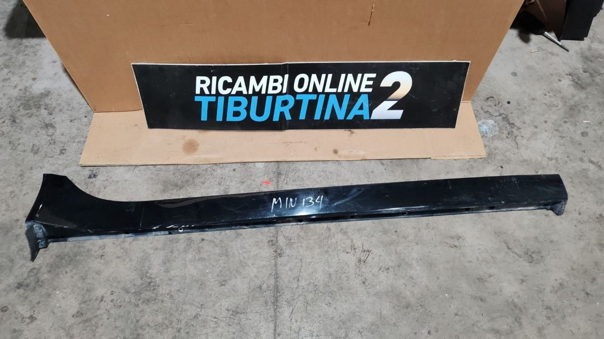 Min134 minigonna destra jaguar xe berlina 2014 in poi Gx73-101d56-a