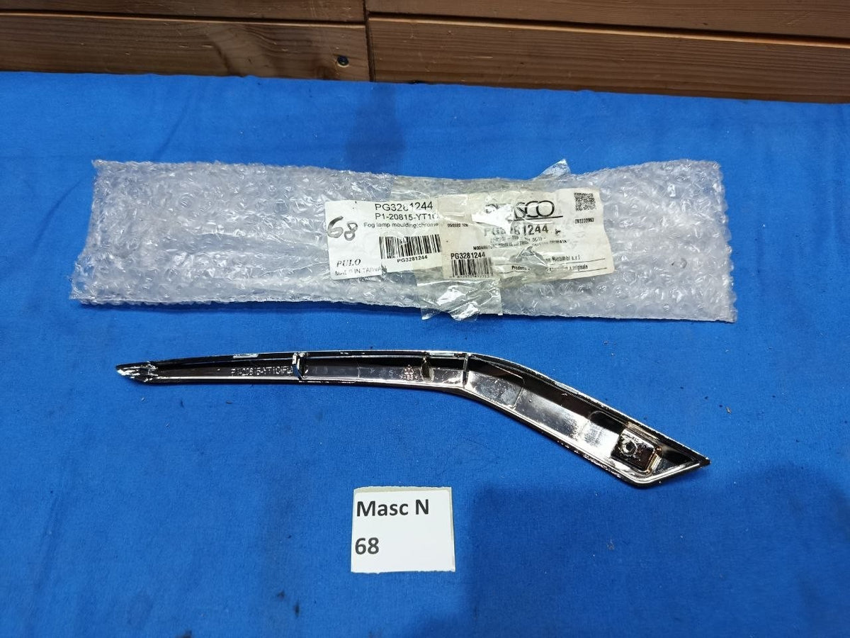 Masc N 68 - Mascherina Modanatura Griglia Inferiore Peugeot 208 dal 2015