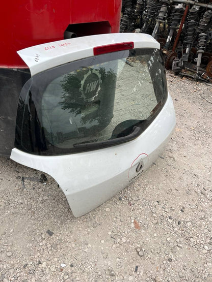 Portellone Renault Clio con difetto dal 2009 in poi