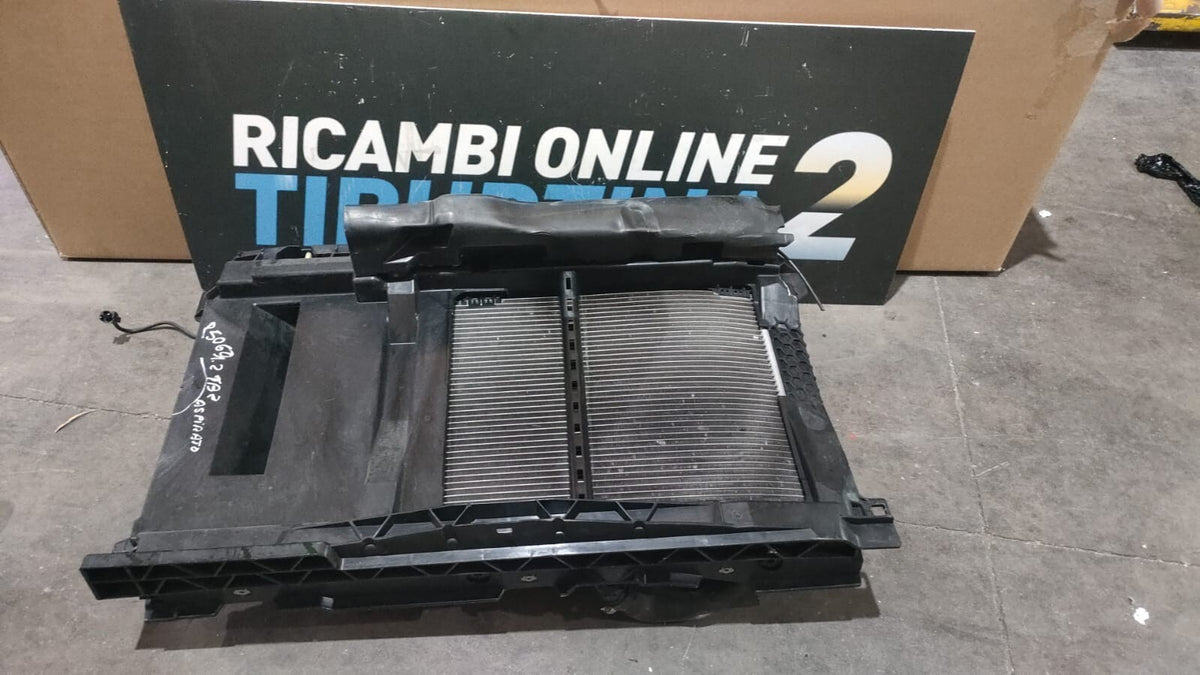 Kit radiatori Peugeot 208 13 19 1.2 tbz aspirato con calandra spaccata