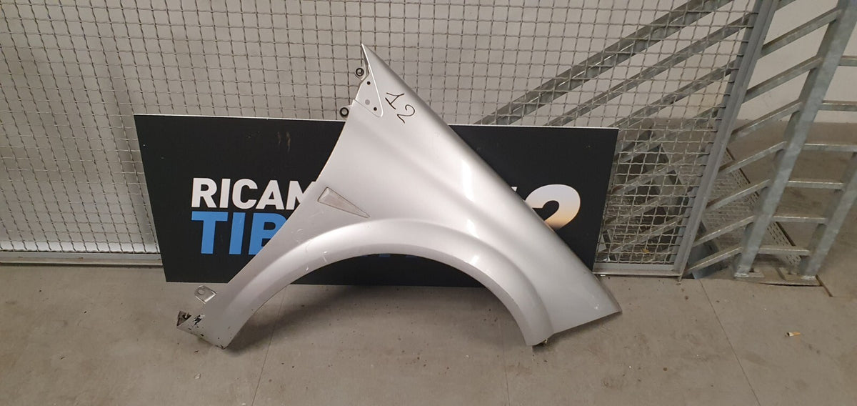 Parafango Anteriore Renault Megane destro 8200495406