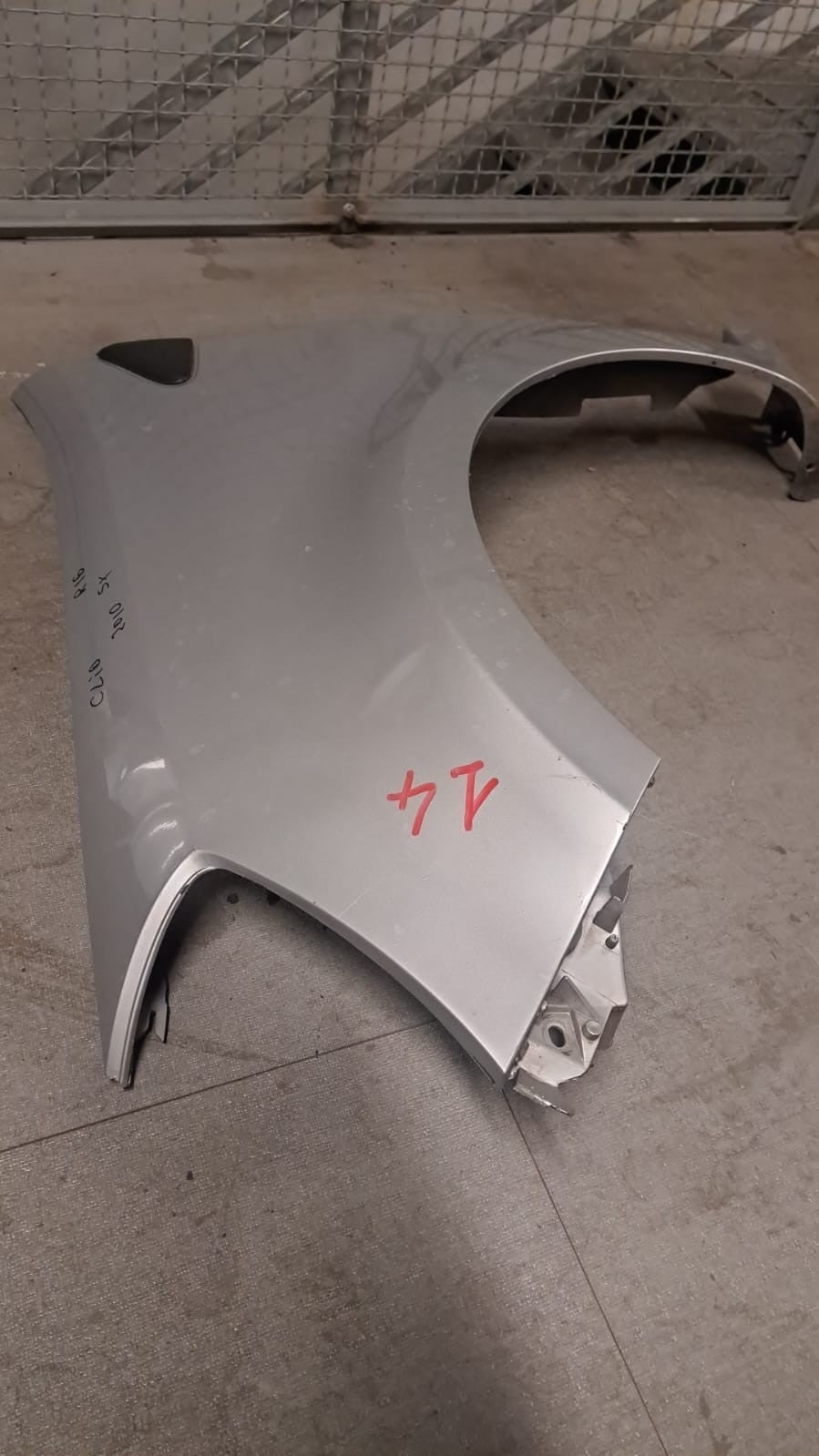 Par 14 parafango anteriore sinistro Renault Clio III dal 2010 cerchio 16