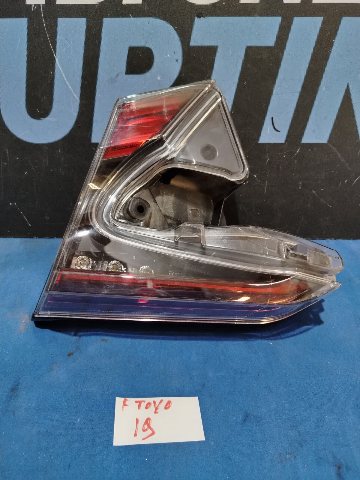 F Toyo 19 - Fanale posteriore stop Toyota CHR  C-HR destro dal 2018 Led