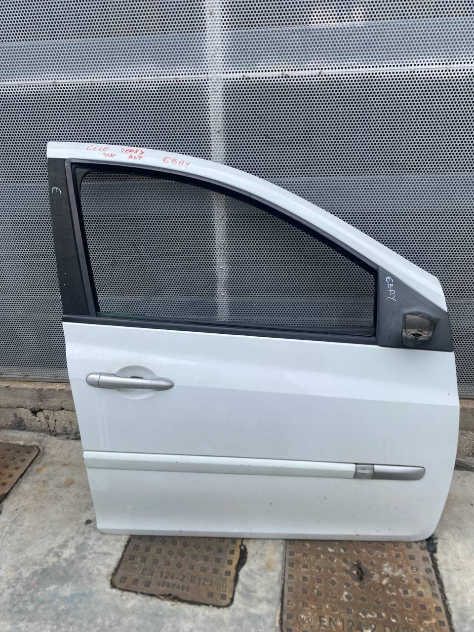 Porta anteriore destra Renault Clio dal 2008