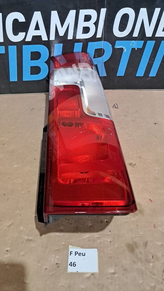 f peu 46 Fanale posteriore interno sinistro Peugeot boxer dal 2014 in poi