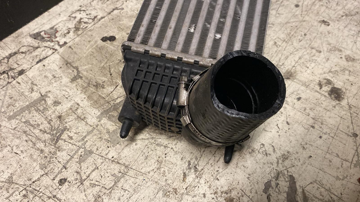Intercooler Peugeot 508 1.6D Anno 2013 Numero oggetto i5019