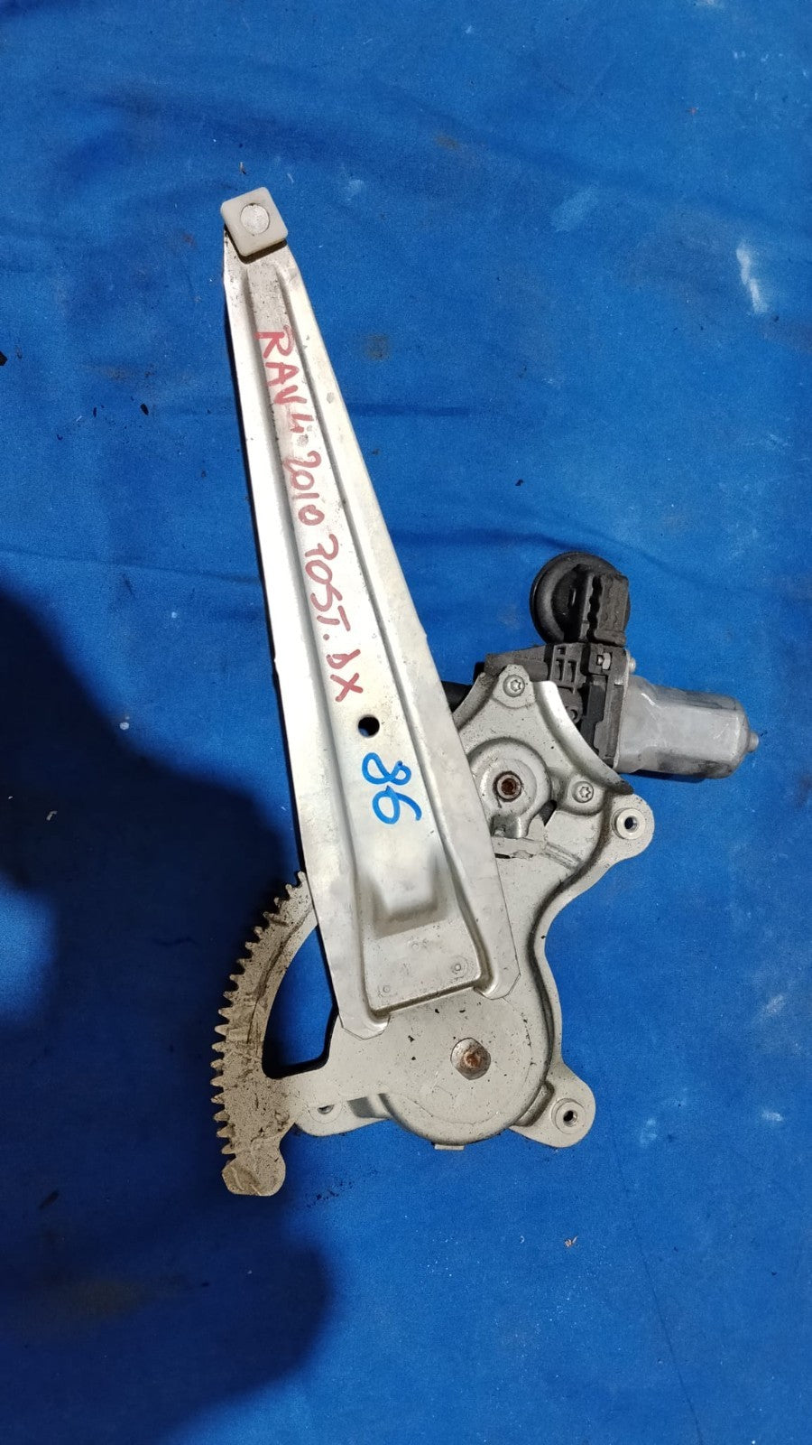 Alzacristalli posteriori destro con motorino Toyota rav 4 dal 2008 2012 alz 86