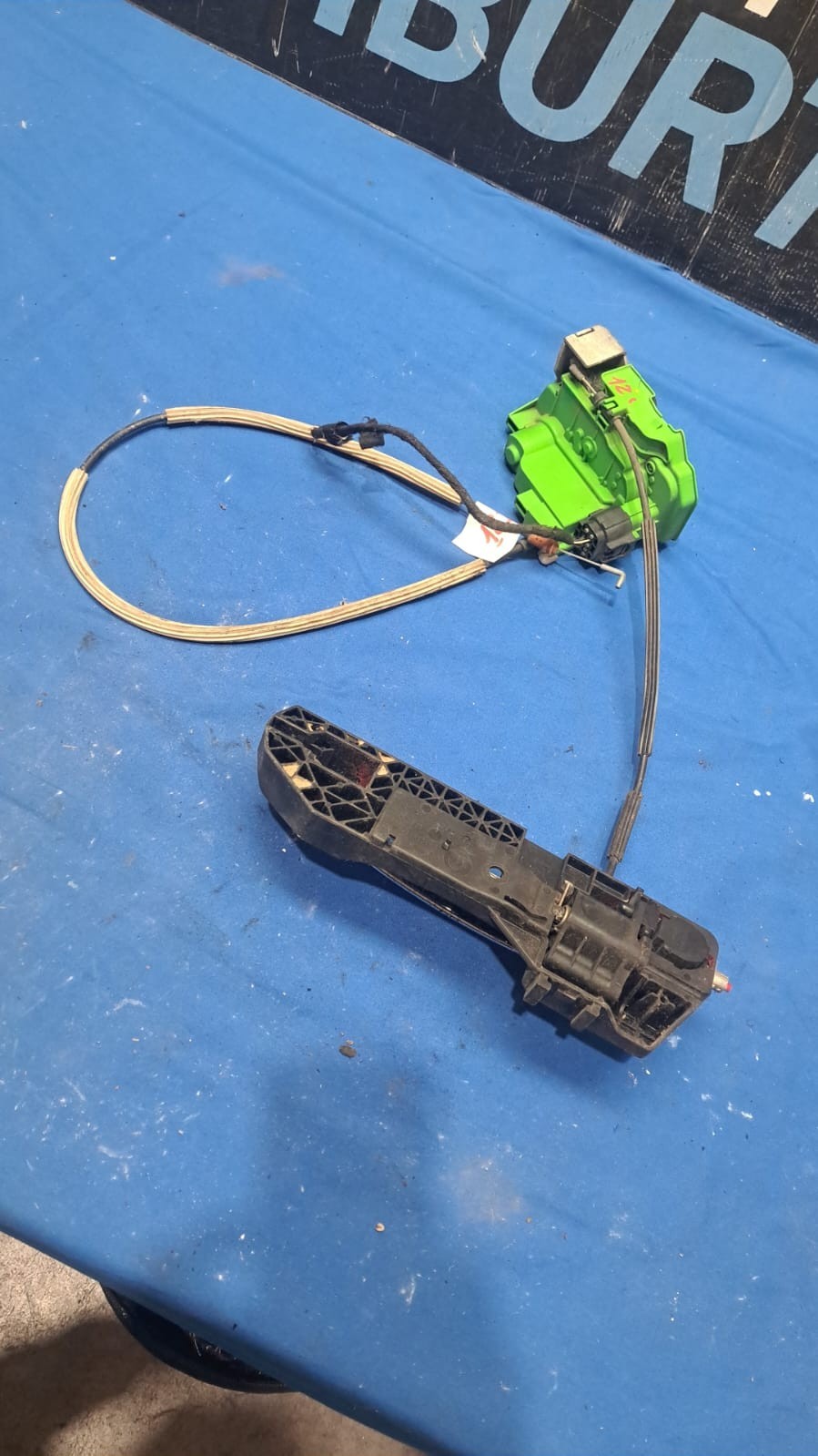 Ser 121 Serratura anteriore destra Alfa romeo Mito completa