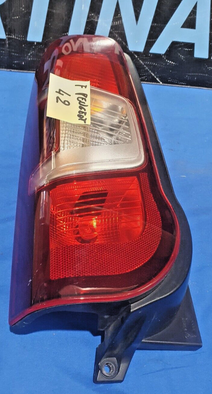 Fanale Posteriore sinistro Peugeot Partner k9 2018
