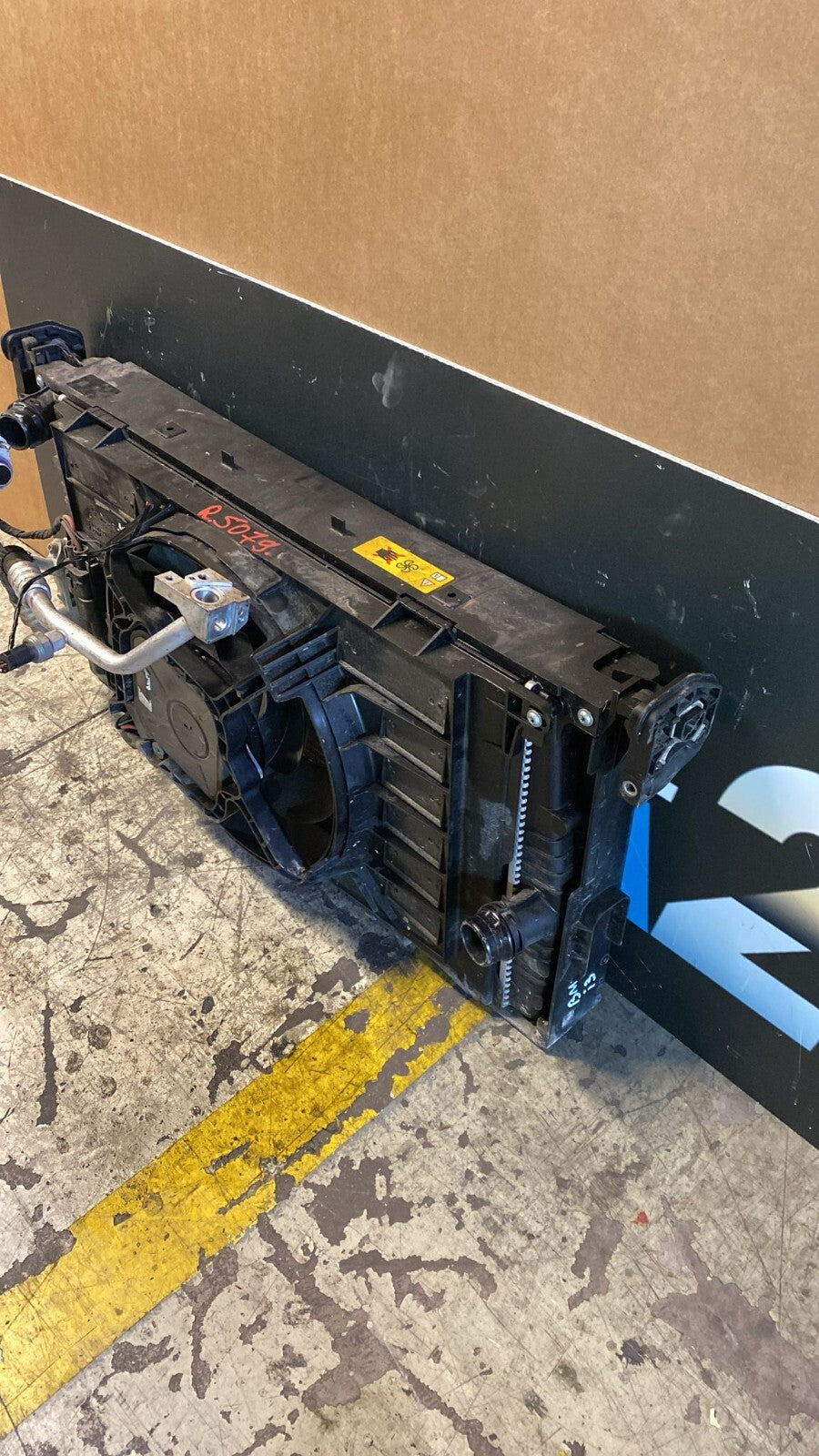 Kit Radiatori BMW I3 S  Anno 2021  Numero oggetto R5079