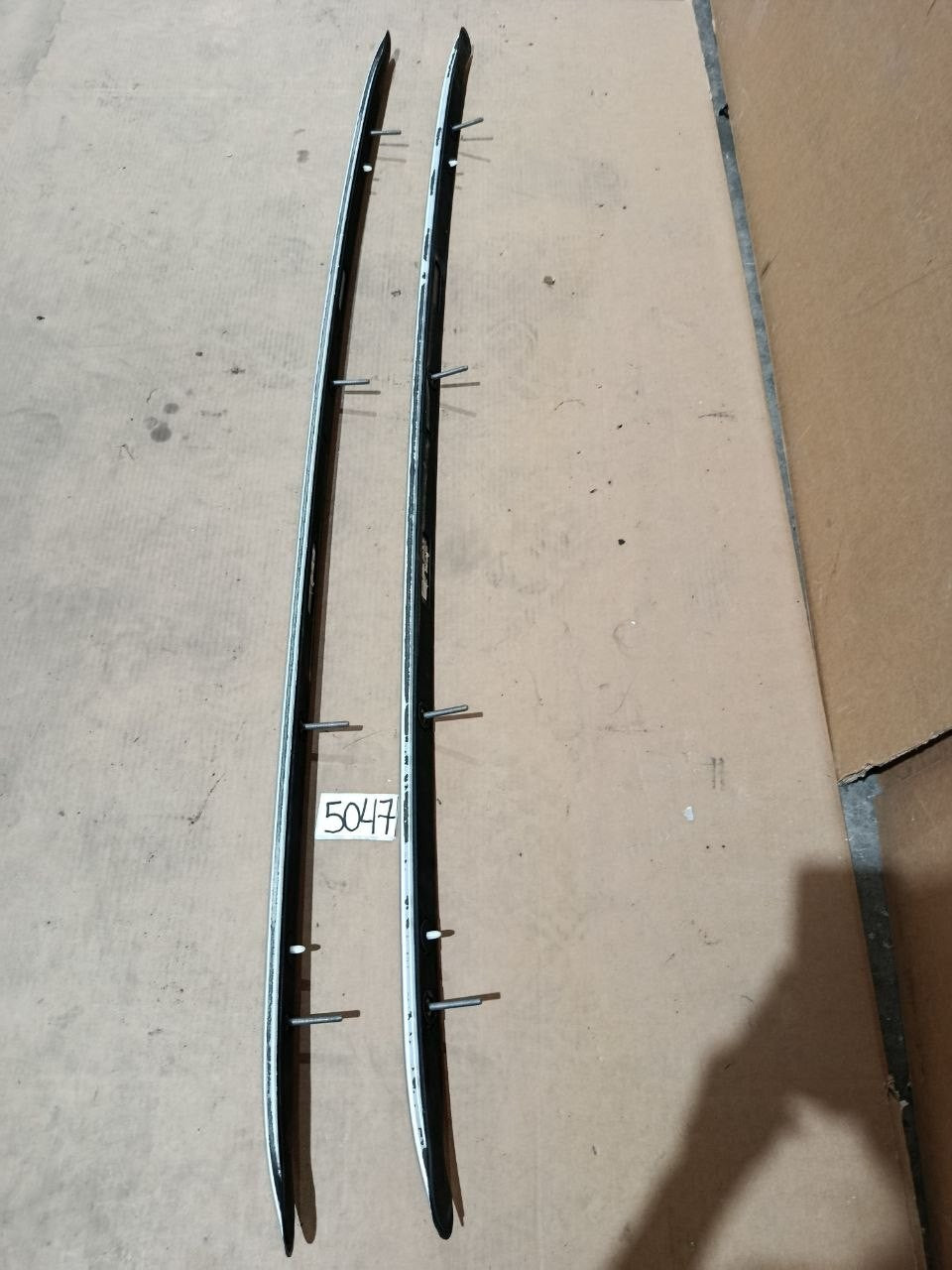 Bar 5047 - Barre longitudinali tetto con difetto portapacchi MINI Countryman R60