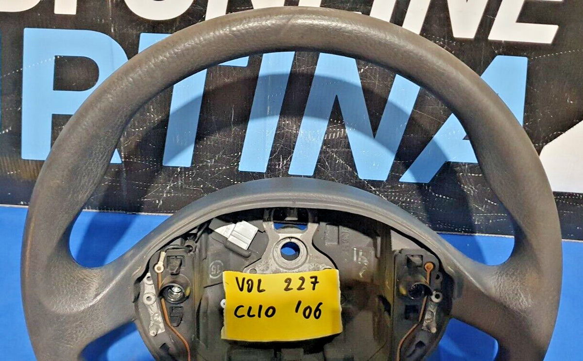 Volante Renault clio 106