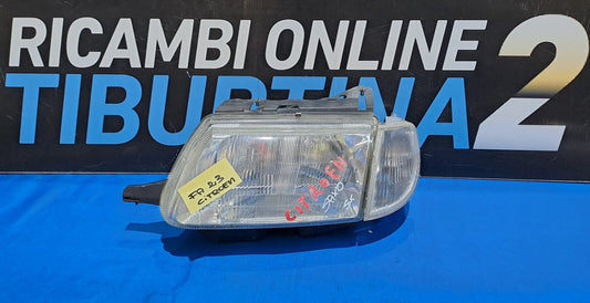 Fanale Faro  anteriore sinistro Citroen Saxo 1998 in poi