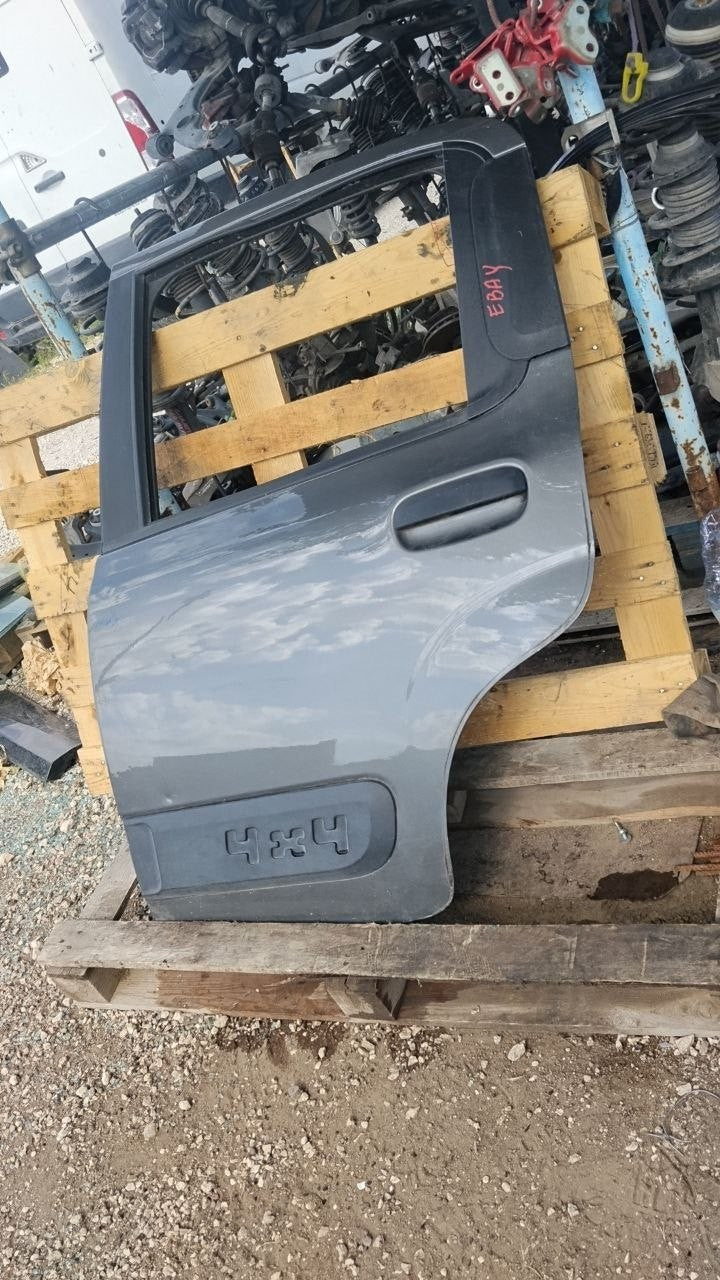 Porta posteriore sinistro fiat panda 4x4 dal 2012