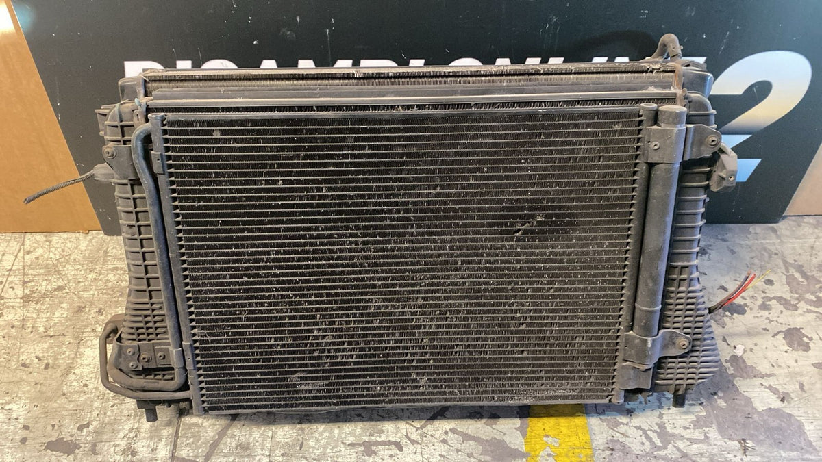 Kit Radiatori Audi A3 2.0D Anno 2004  Numero Oggetto R5043