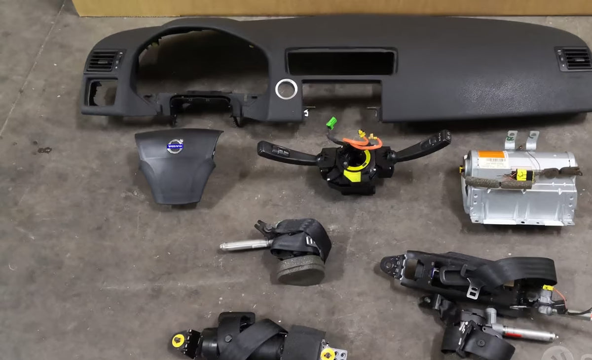 Cruscotto con moduli VOLVO C30 DAL 2004 IN POI