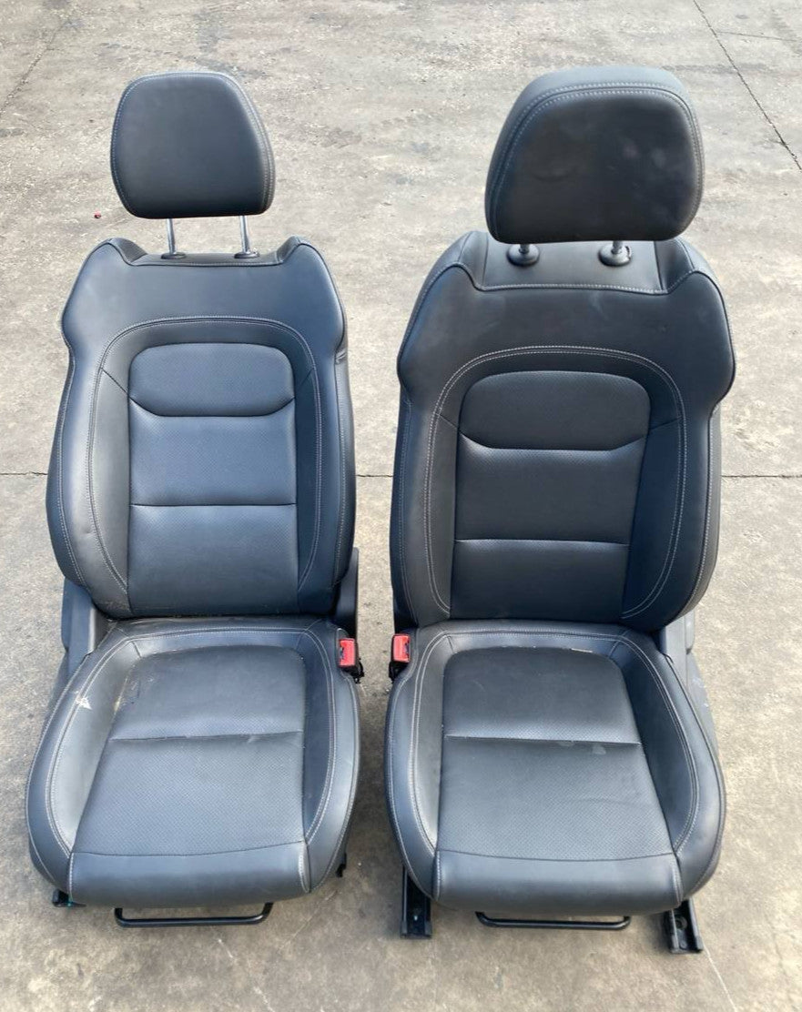 Tappezzeria completa in pelle DR 5.0 2024