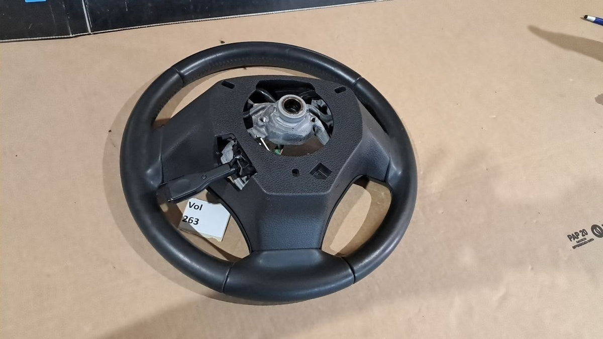 Vol 263 volante Toyota c-hr originale dal 2023