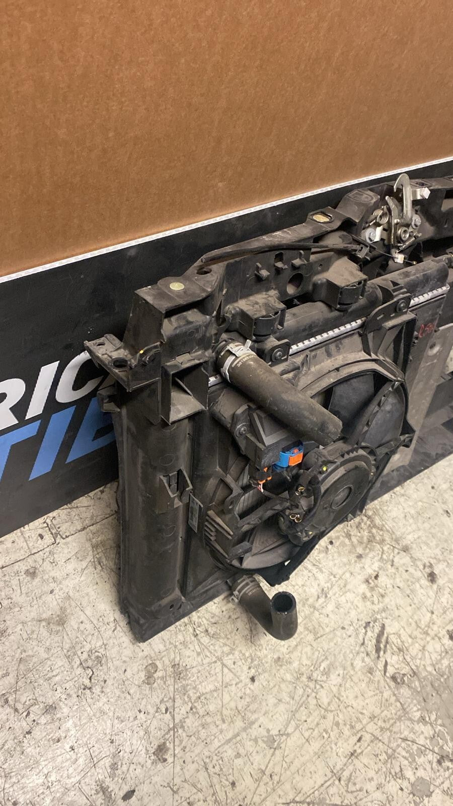 Calandra completa con kit Radiatori Citroen C3 1.2 benzina Anno 2016