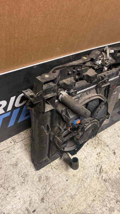 Calandra completa con kit Radiatori Citroen C3 1.2 benzina Anno 2016