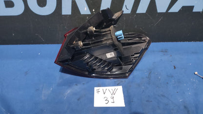 fanale posteriore esterno sinistro  Volkswagen t roc 2018 in poi fvw39