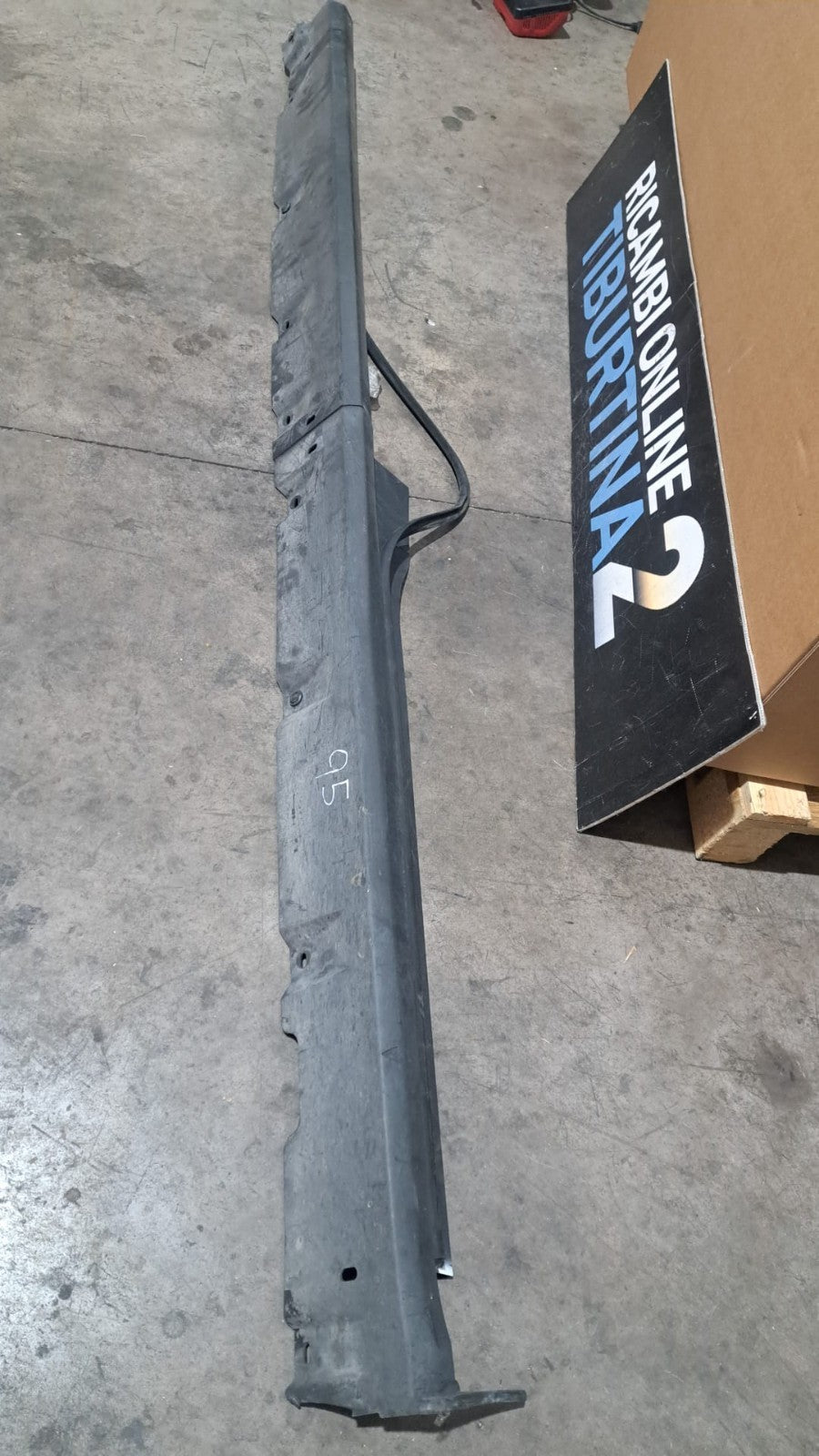 Min 95 Minigonna Ford Connect anteriore e posteriore destra dal 2014 in poi