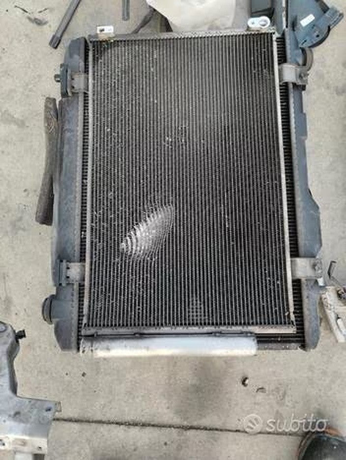 Muso completo musata Suzuki swift 1.3b dal 2004 senza faro sinistro