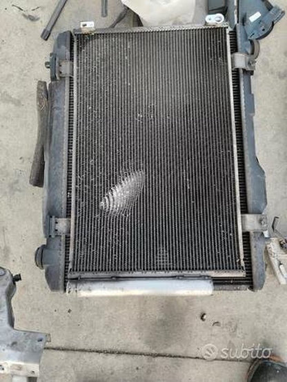 Muso completo musata Suzuki swift 1.3b dal 2004 senza faro sinistro
