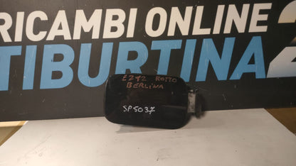 sportello carburante Mercedes classe e W212 con difetti come in foto sp5037