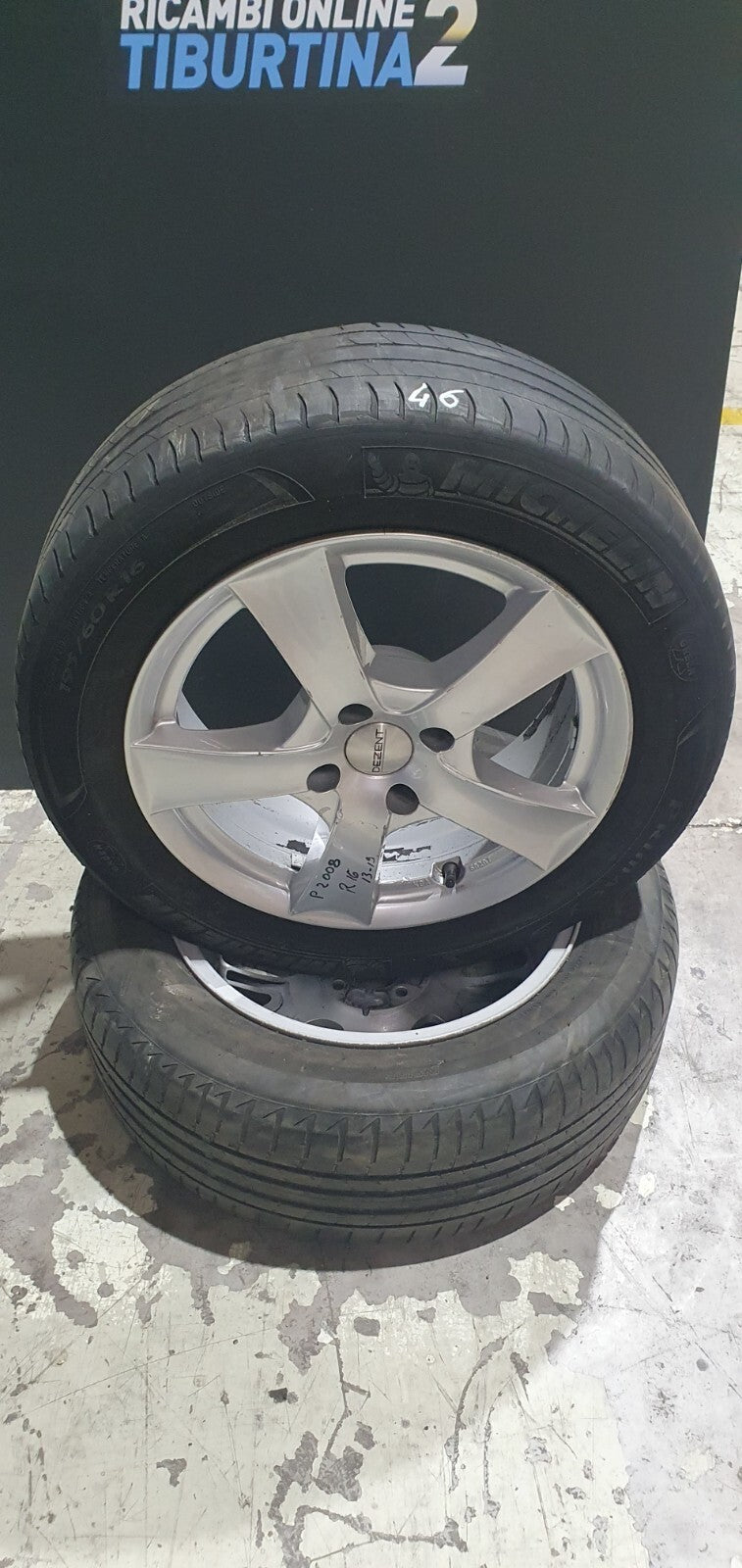 4 cerchi per Peugeot 2008 Dezent ts8087 6 1-2 J x16 h2