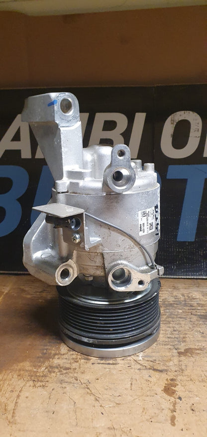 Compressore aria condizionata Valeo T73674CA / 186975 PER SUZUKI VITARA 1