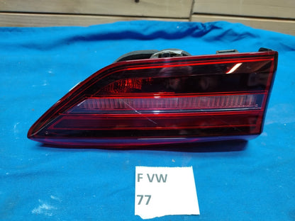 F VW 77 - Fanale Posteriore interno sinistro Volkswagen polo dal 2023 graffiato