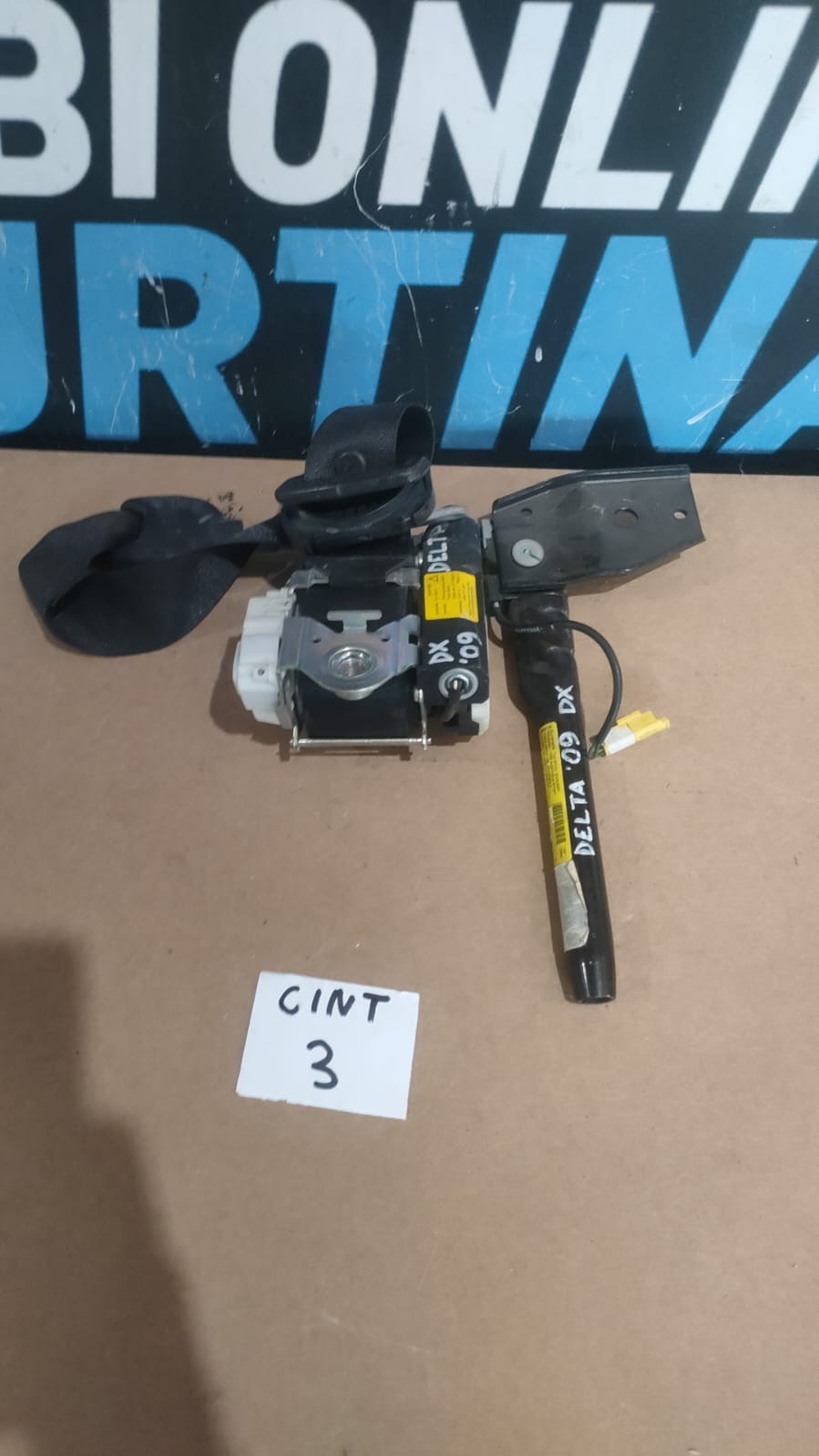 cintura di sicurezza con pretensionatore anteriore destra lancia delta  2009