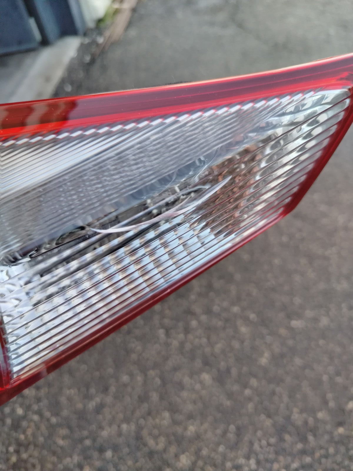 F TOYO 15 - Fanale Posteriore interno sinistro Toyota Rav 4 2012 con difetto